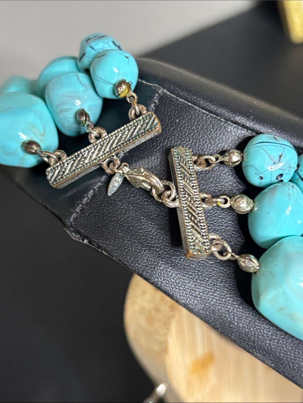Avon Turquoise Multi-Strand Statement Chunky Necklace Elegant Beaded Jewelry - Picture 5 of 7
